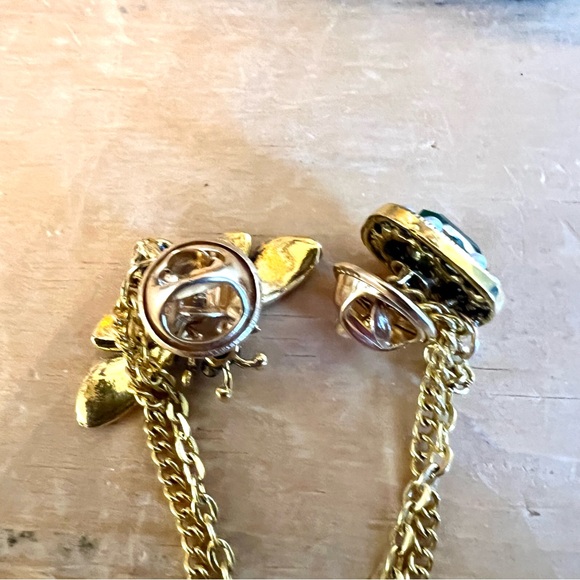 New! Bee 🐝 Brooch With Chain Emerald Green Hat Pin - Picture 4 of 5